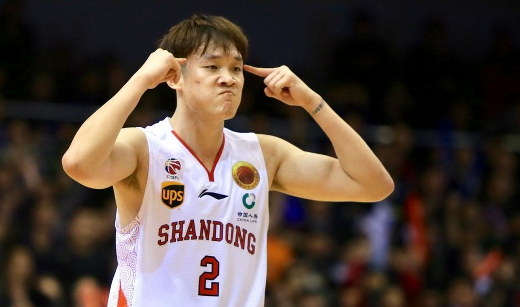 关于山东男篮训练开放日，关键时刻单刀错失引欢呼，NBA季后赛在即，心理建设被强调的信息