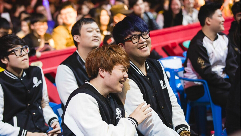 包含Rookie迎来十二赛季高光表现，加拿大队球迷沸腾！的词条