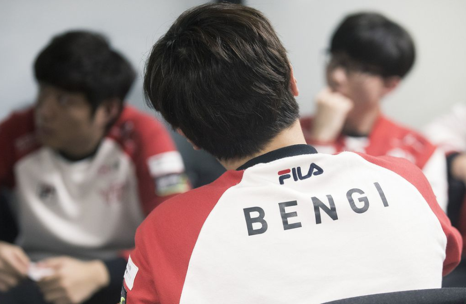 Faker遭遇三连败，法国队教练面临压力！的简单介绍